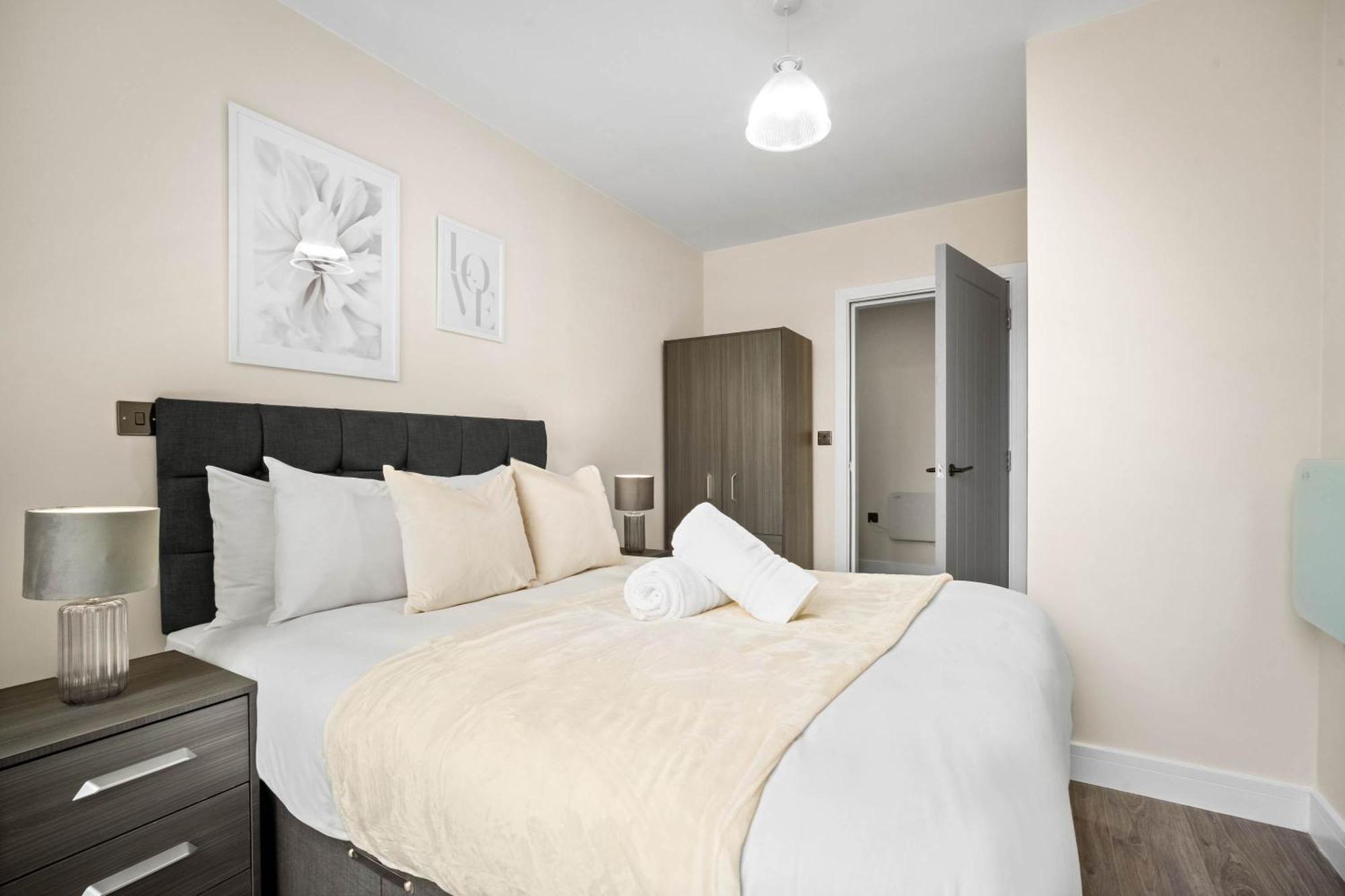 New Luxury Two Bedroom Apartment - City Centre - Netflix - Wifi - Top Rated - Jq 8Ah Μπέρμιγχαμ Εξωτερικό φωτογραφία