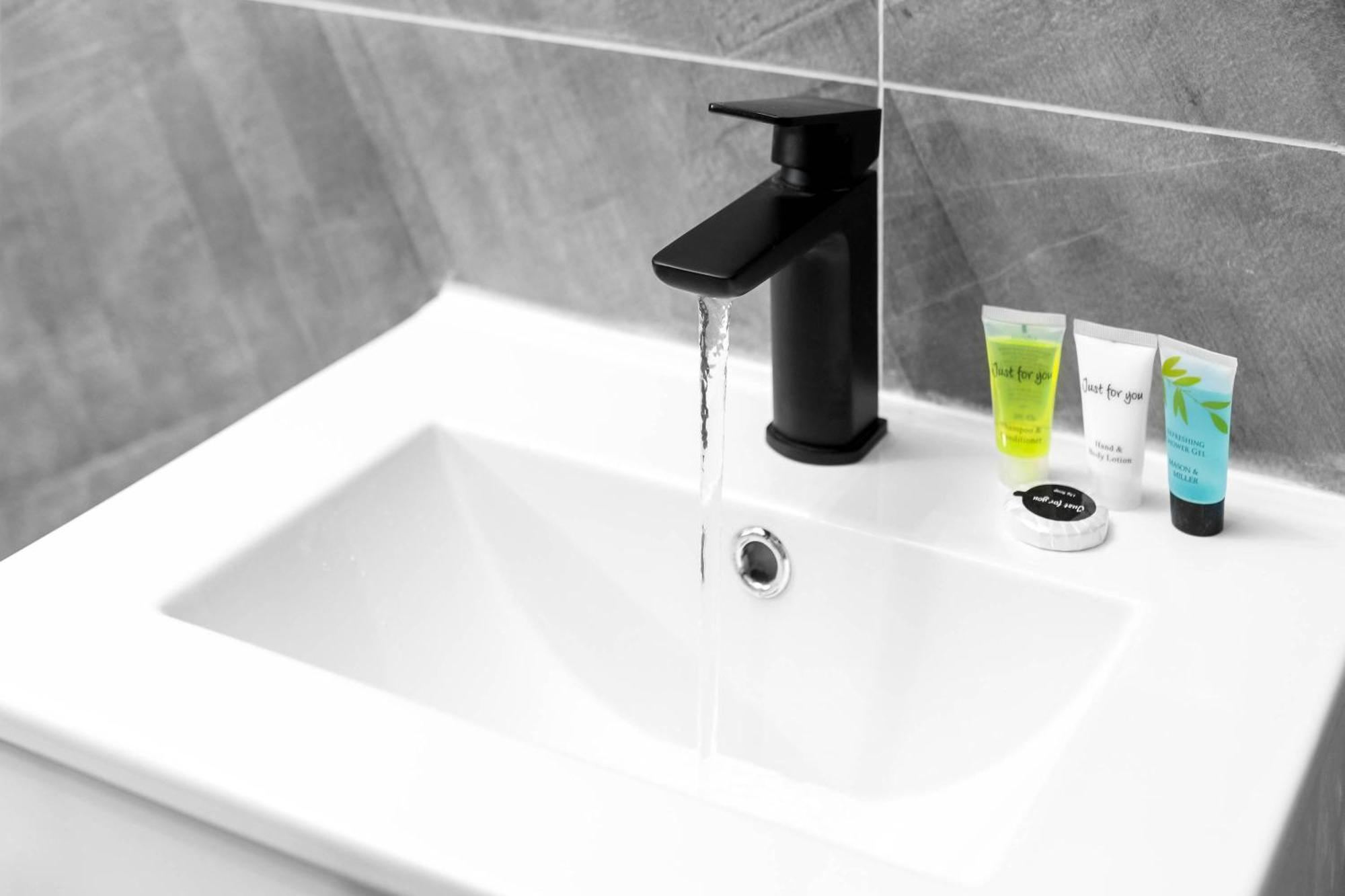 New Luxury Two Bedroom Apartment - City Centre - Netflix - Wifi - Top Rated - Jq 8Ah Μπέρμιγχαμ Εξωτερικό φωτογραφία
