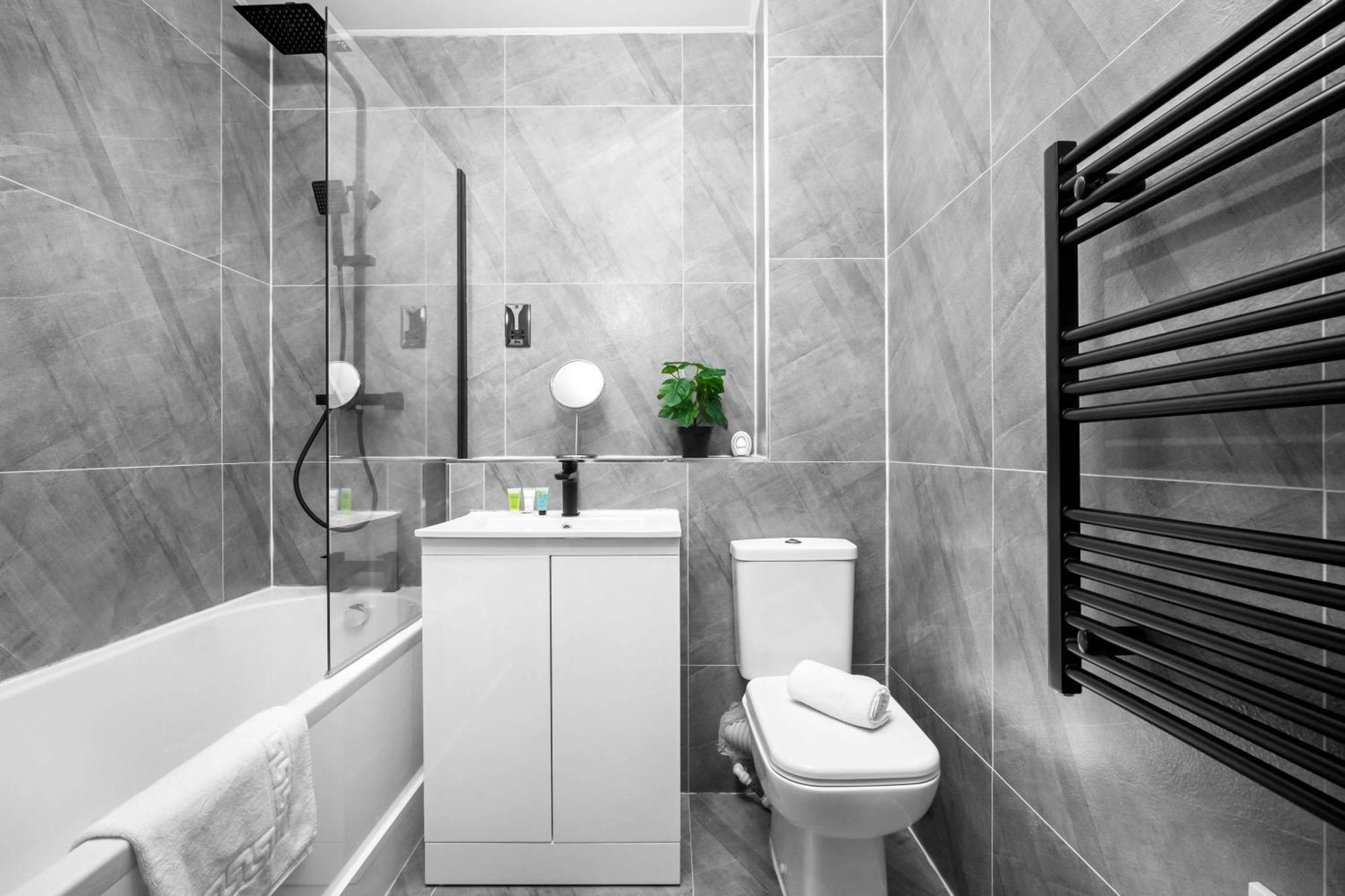 New Luxury Two Bedroom Apartment - City Centre - Netflix - Wifi - Top Rated - Jq 8Ah Μπέρμιγχαμ Εξωτερικό φωτογραφία